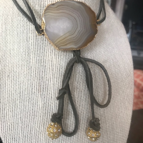 LEATHER AND AGATE STONE CHOKER - Picture 4 of 6